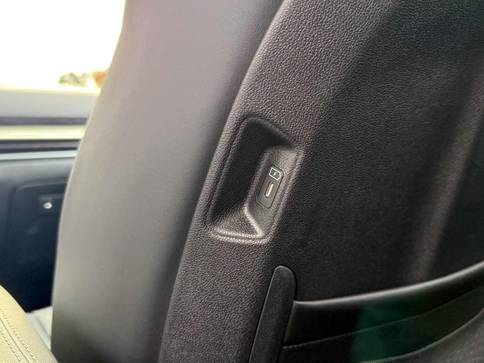 2026 Kia Sorento EX Hybrid - Photo 32
