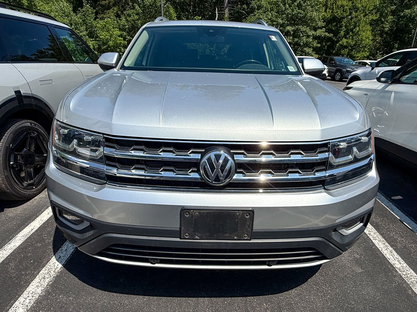 Used 2018 Volkswagen Atlas SEL with VIN 1V2MR2CA8JC550827 for sale in Newburgh, NY