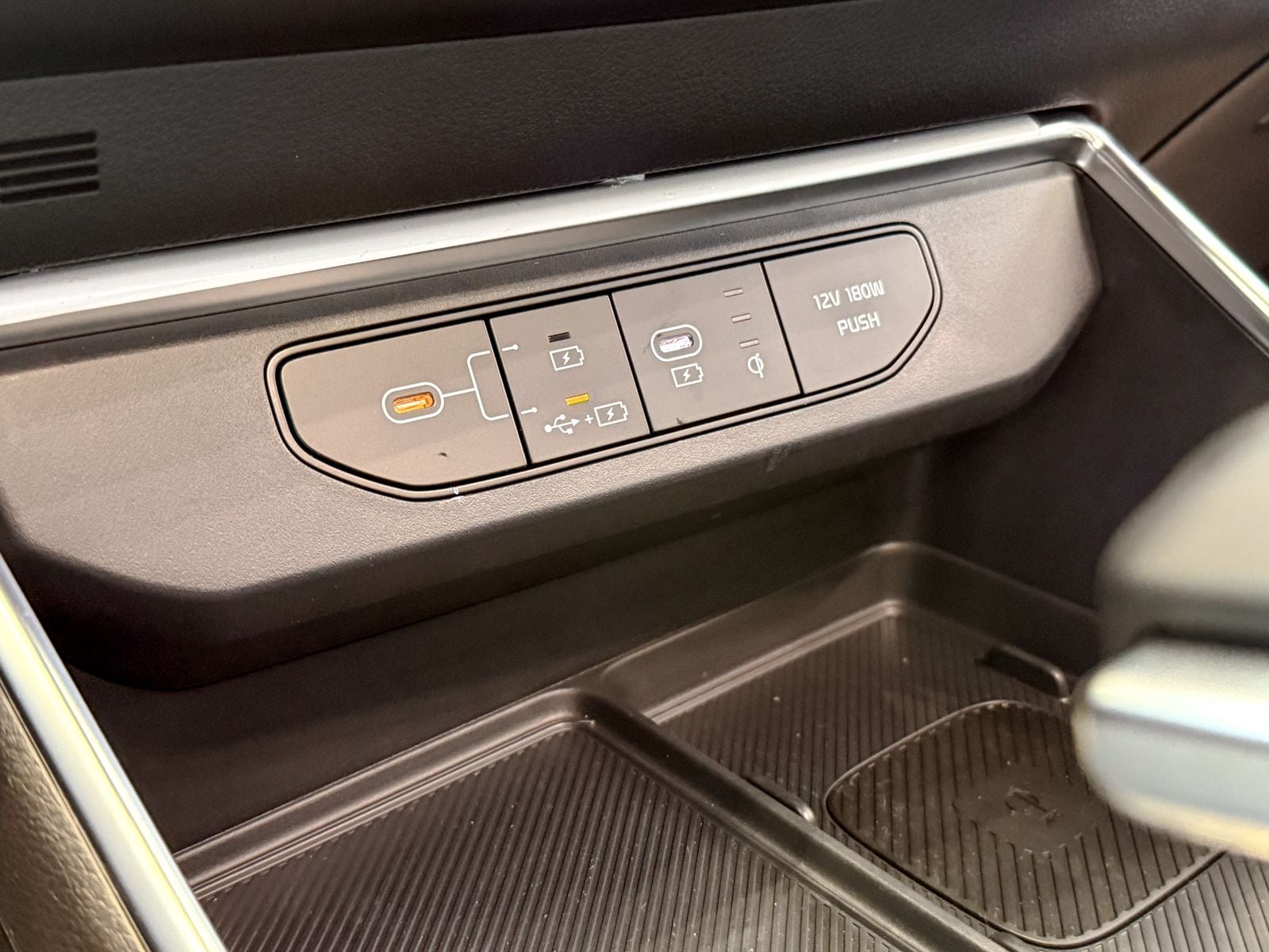 2026 Kia Carnival SX Prestige - Photo 22