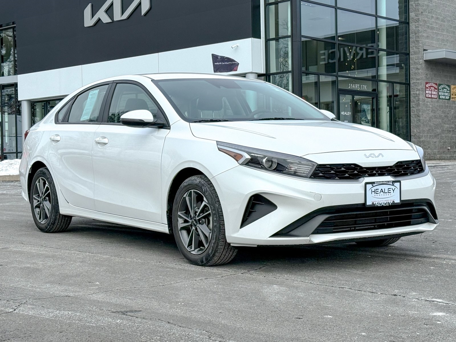 2023 Kia Forte LXS's photo