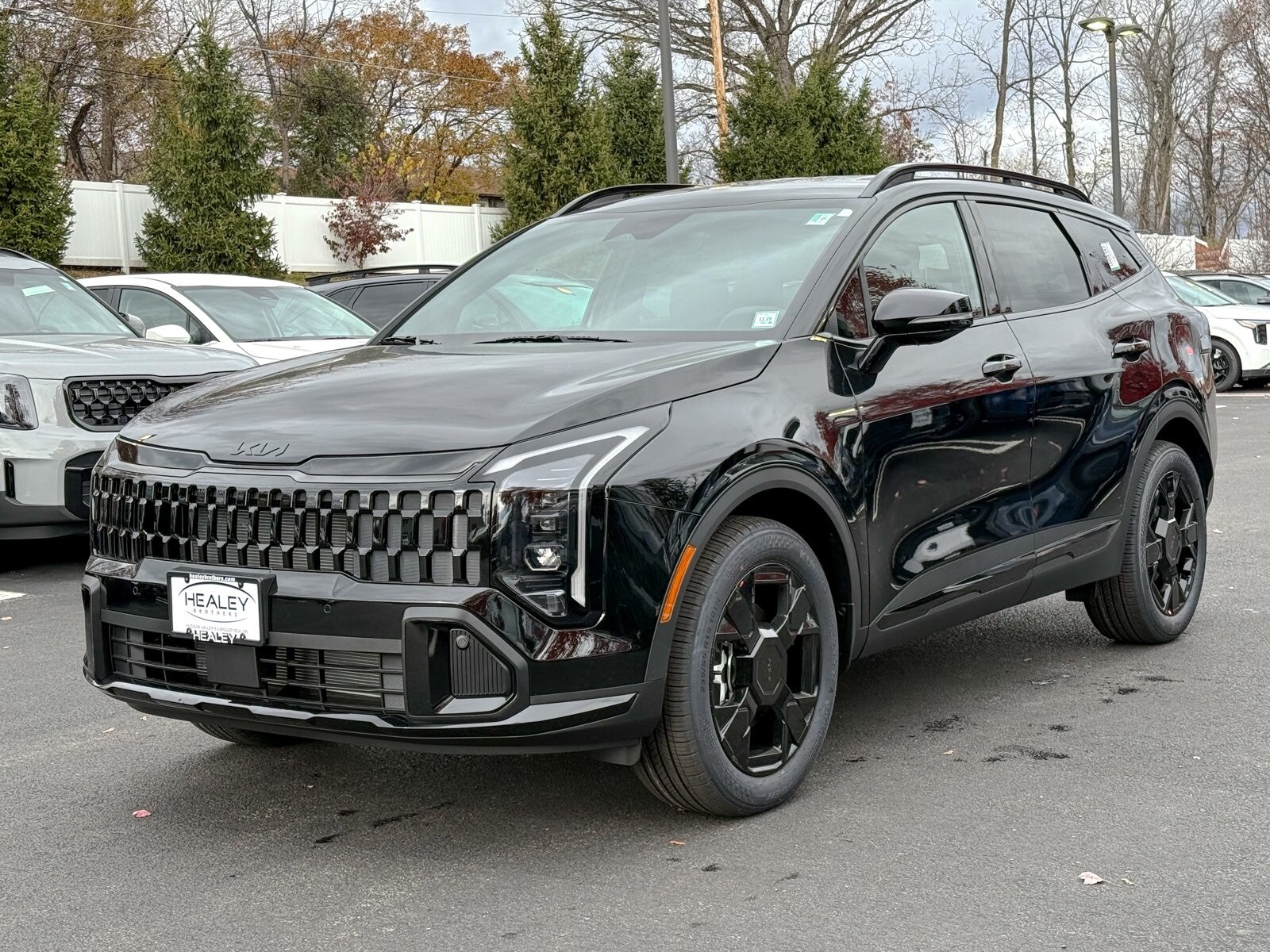 2026 Kia Sportage X-Line photo 3