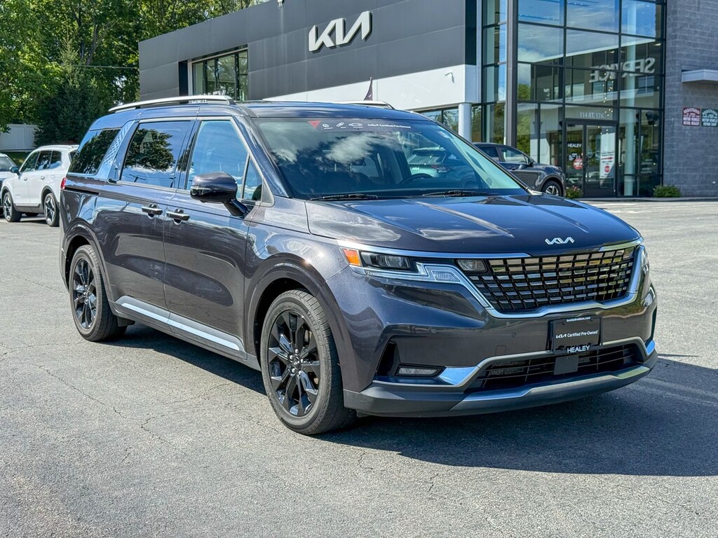 Used 2022 Kia Carnival SX MPV