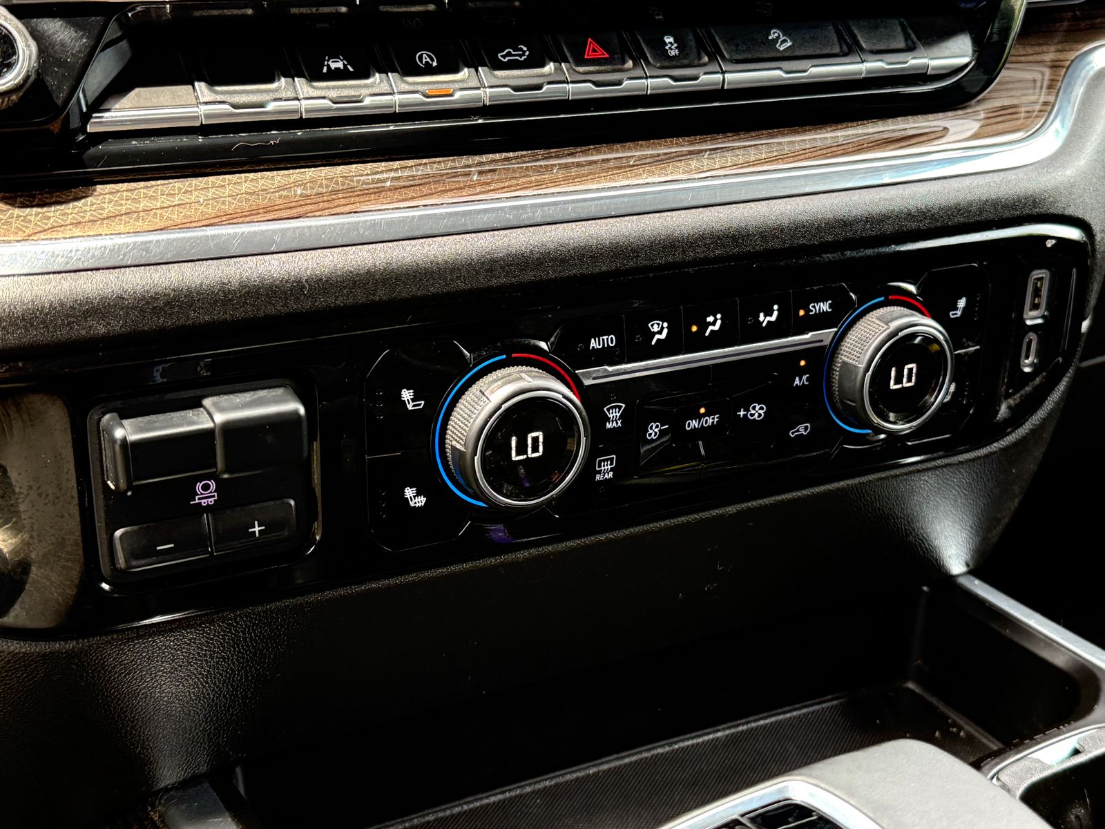 2023 Chevrolet Silverado 1500 RST - Photo 23