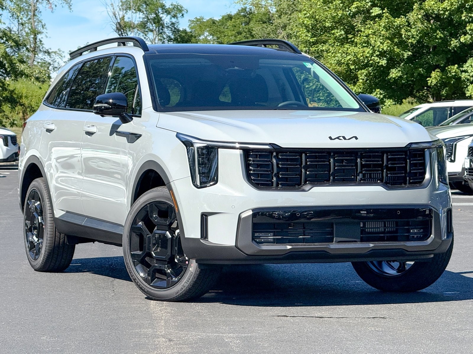 2025 Kia Sorento X-Line SX's photo