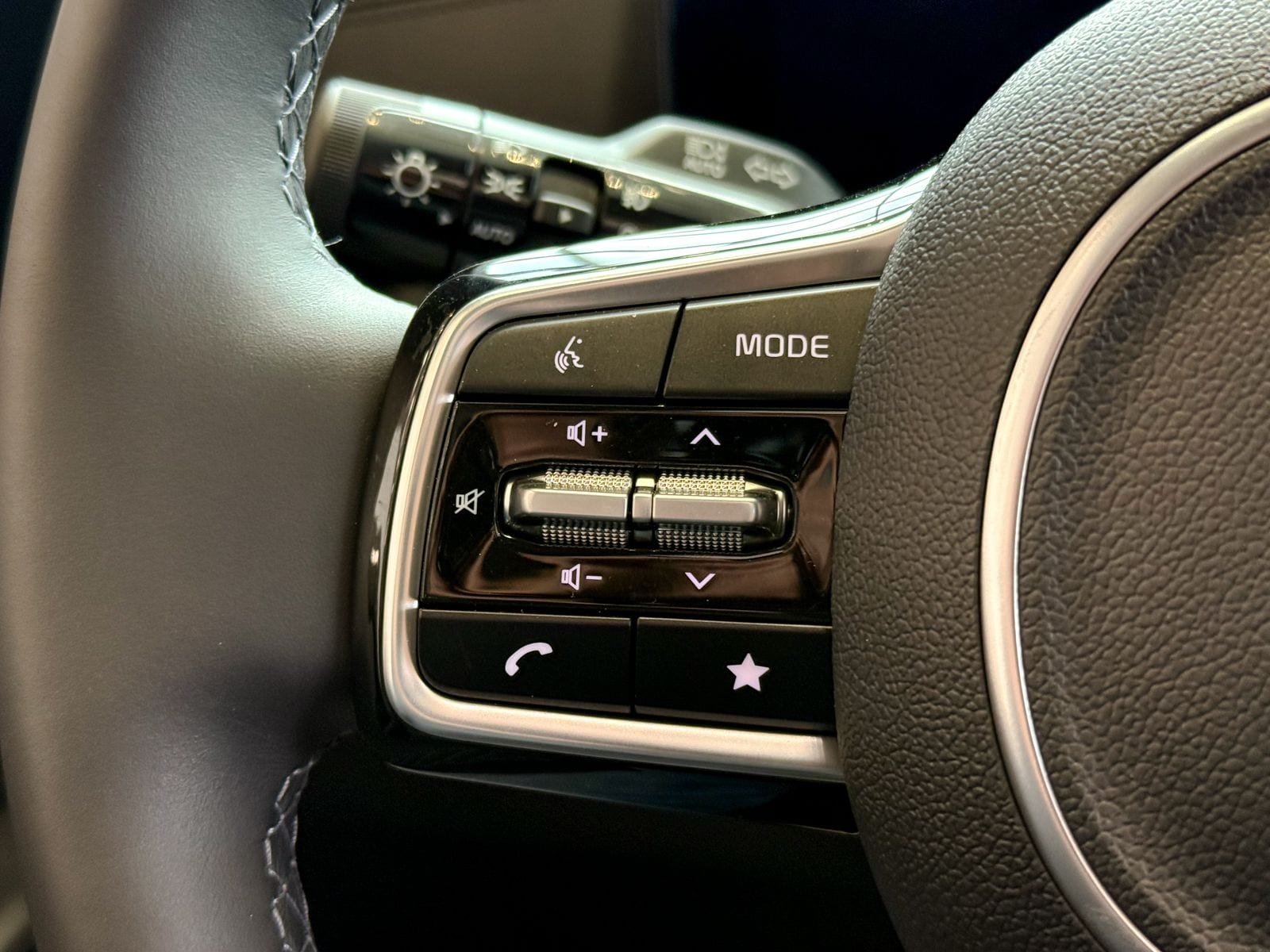 2026 Kia Carnival SX Prestige - Photo 27