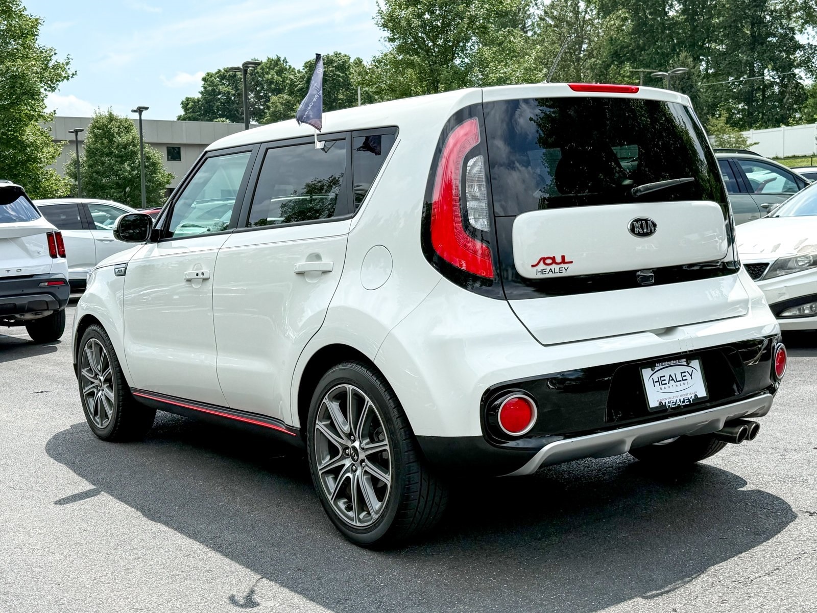 Certified 2018 Kia Soul Base with VIN KNDJX3AA4J7569404 for sale in Newburgh, NY