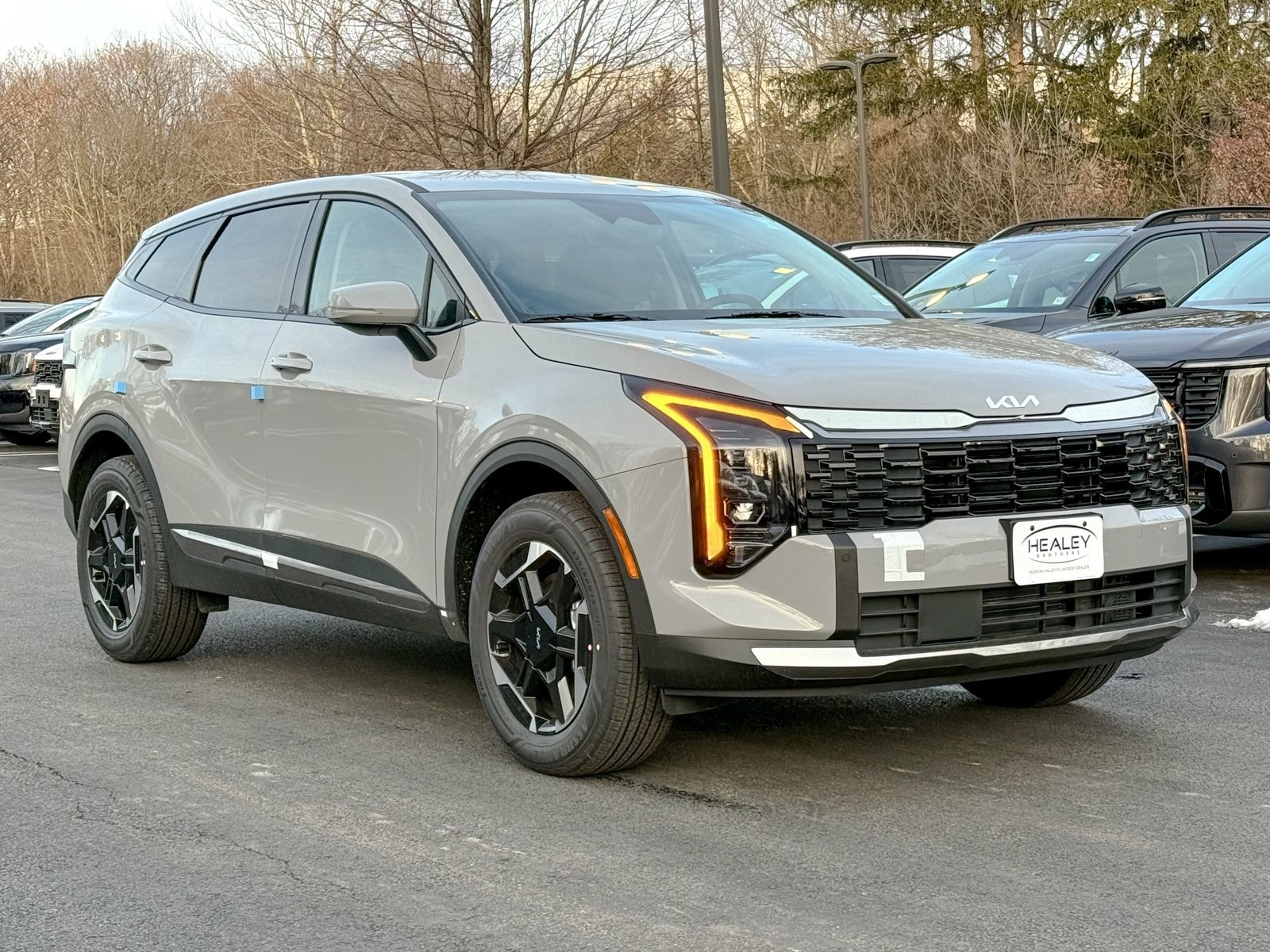 2026 Kia Sportage S Hybrid's photo