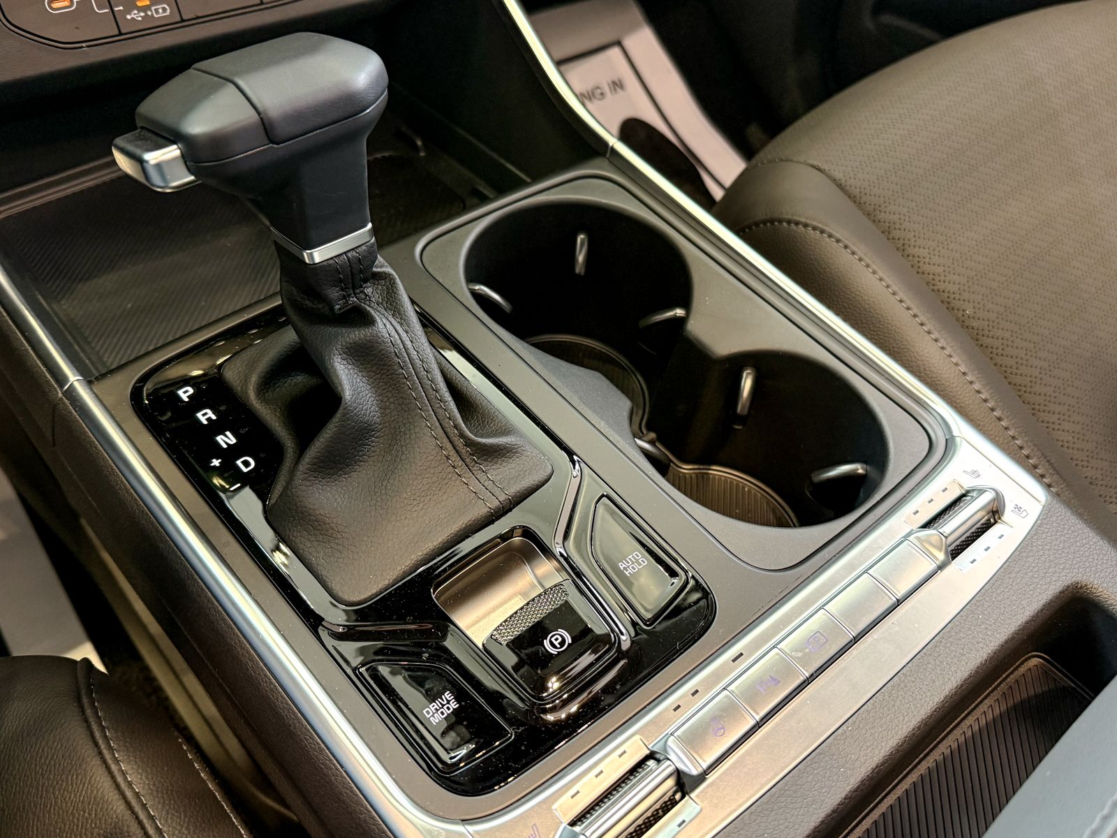 2026 Kia Carnival SX Prestige - Photo 23