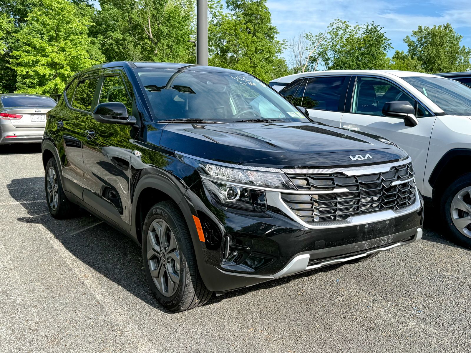 2026 Kia Seltos 2.0 LX AWD's photo