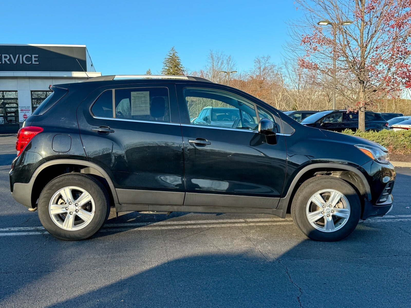 2019 Chevrolet Trax LT photo 3