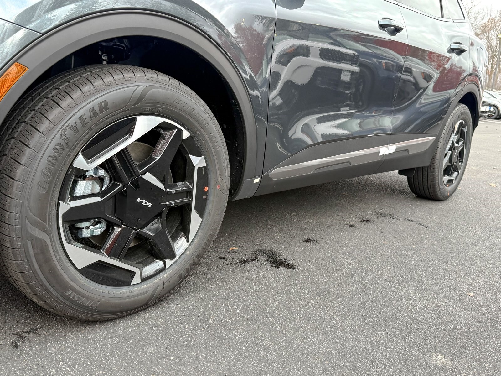 2026 Kia Sportage Hybrid S photo 2