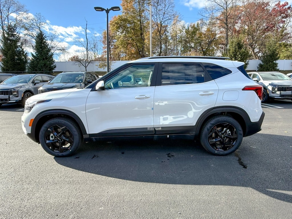 New 2026 Kia Seltos EX SUV