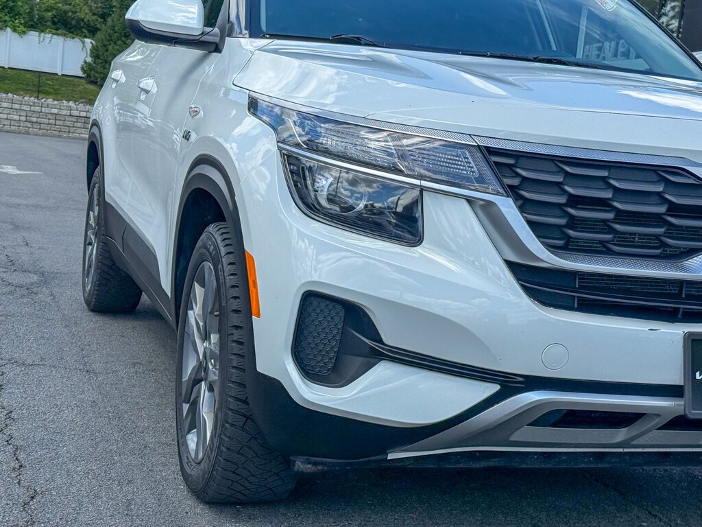 Certified 2021 Kia Seltos LX SUV
