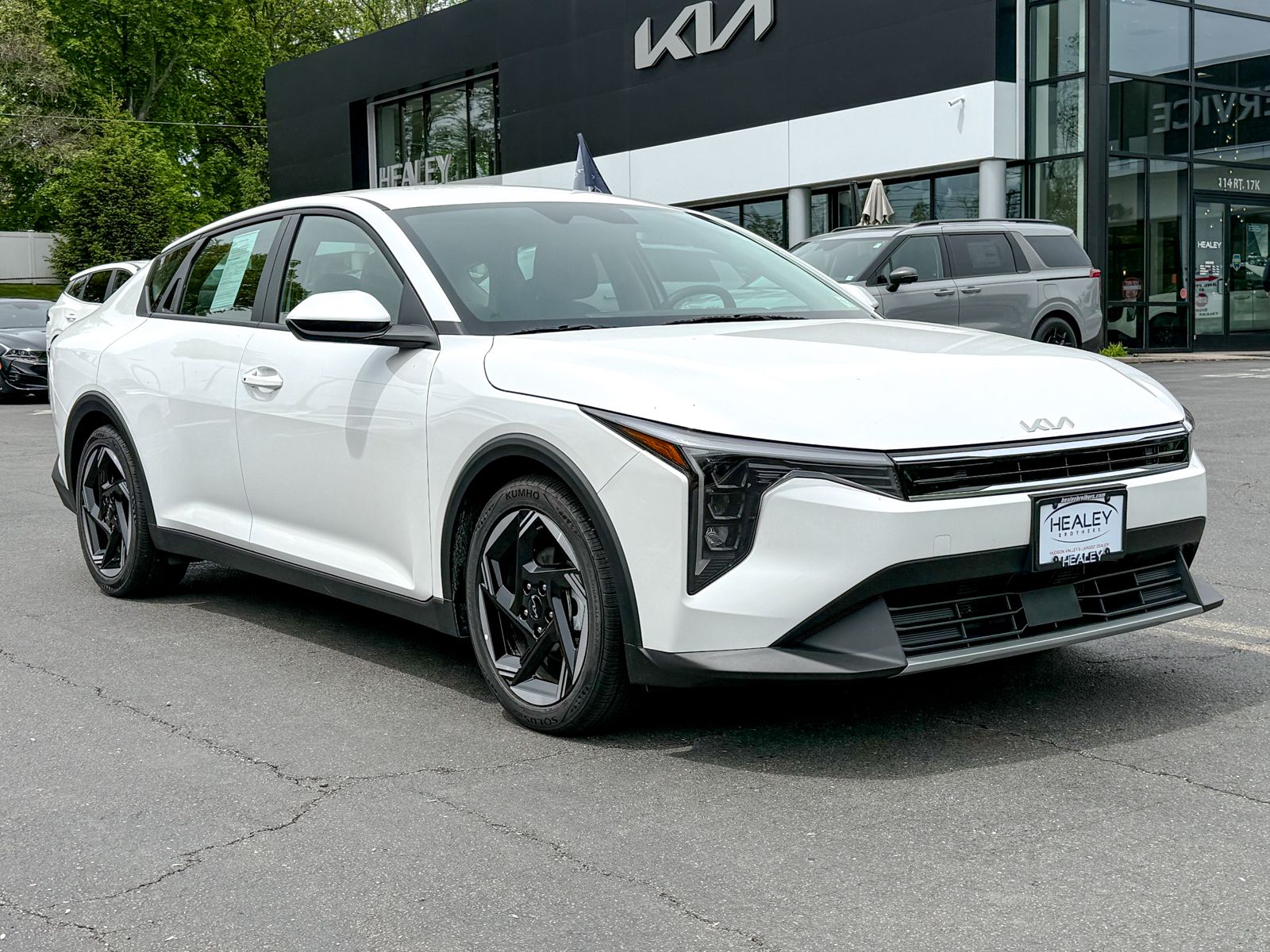 2025 Kia K4 EX AT's photo