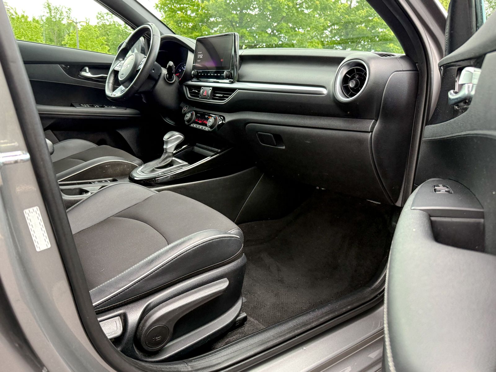 2023 Kia Forte GT-Line - Photo 12