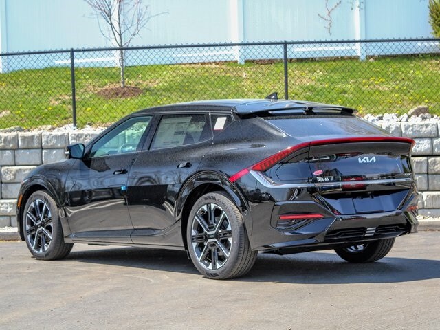 2025 Kia EV6 GT-Line photo 2