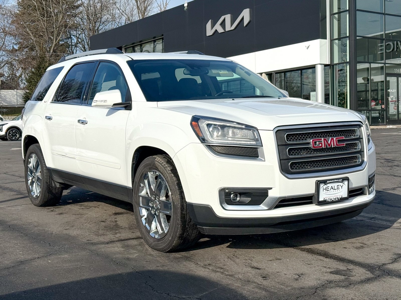 2017 GMC Acadia Base's photo