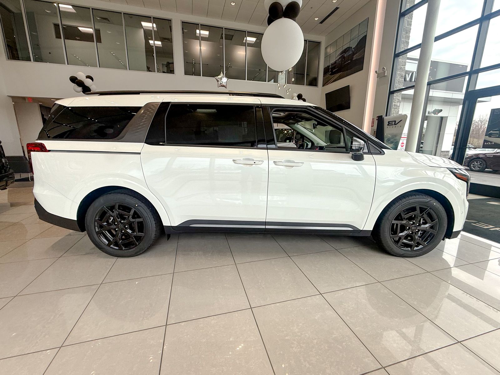 2026 Kia Carnival SX Prestige - Photo 8