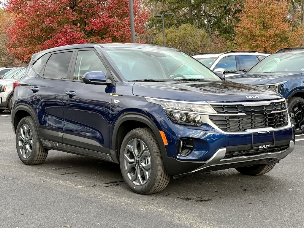 New 2026 Kia Seltos LX SUV