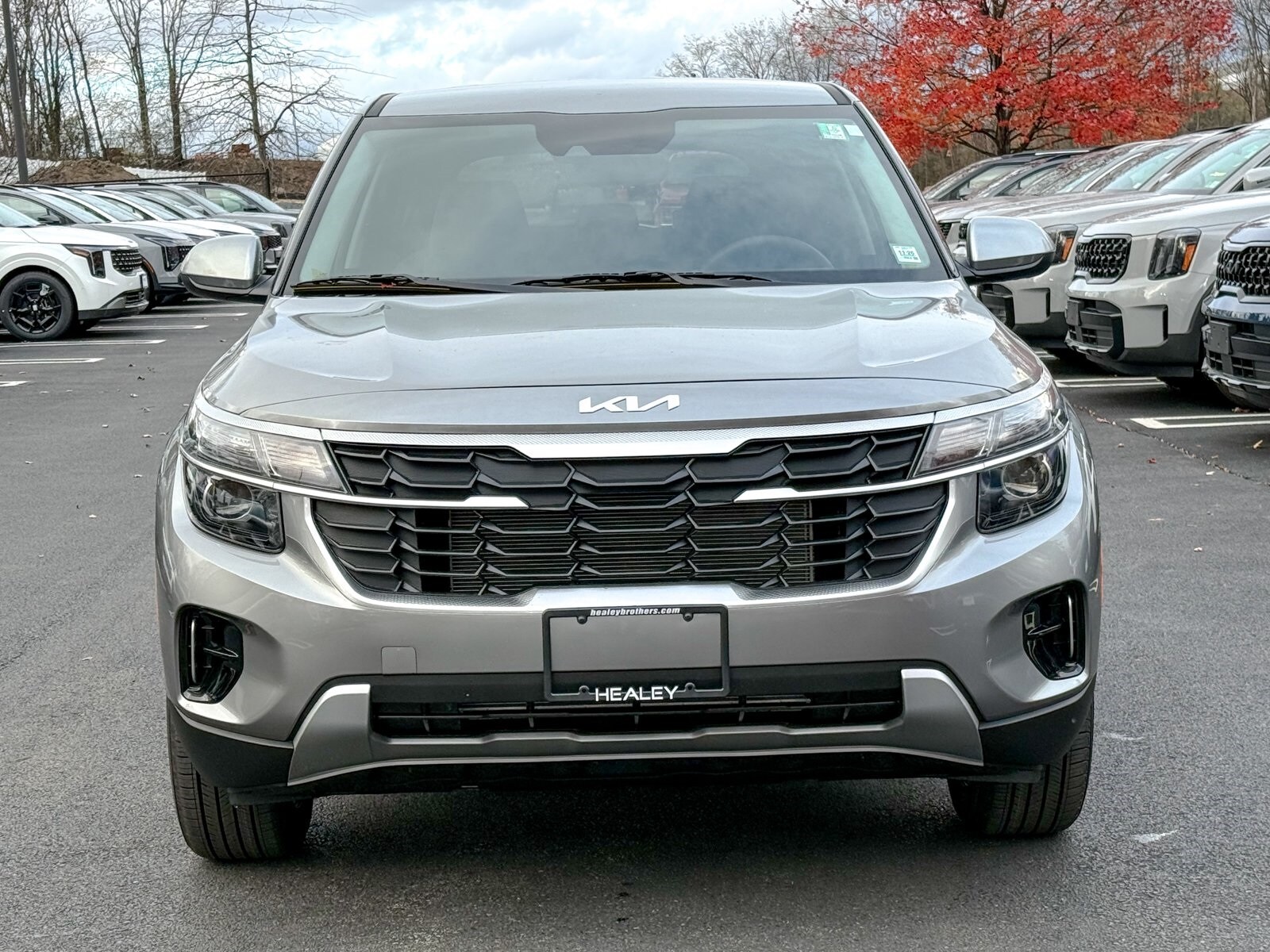 2026 Kia Seltos LX photo 2