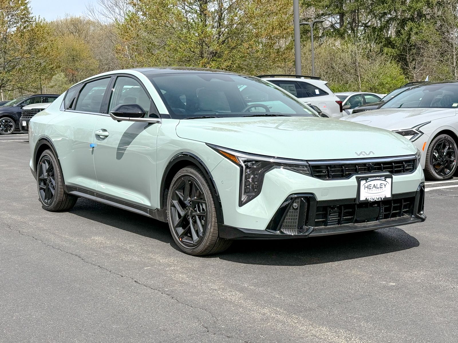 2026 Kia K4 GT-Line Turbo AT's photo
