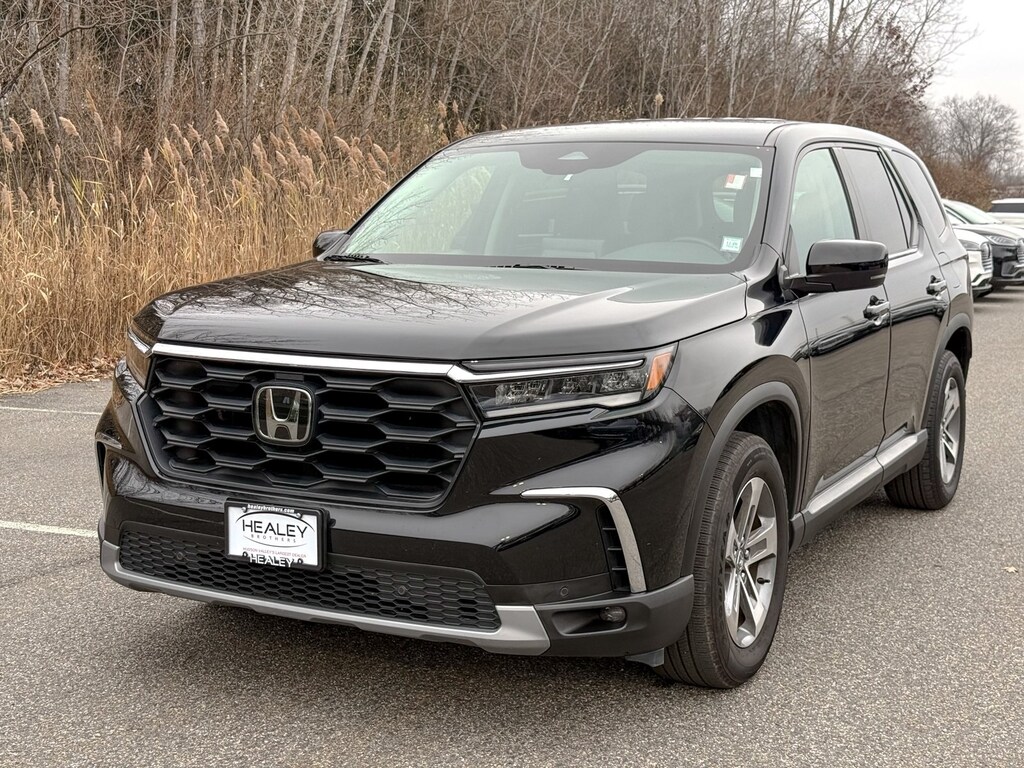 Used 2023 Honda Pilot EX-L 8 Passenger SUV