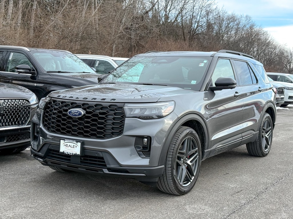 Used 2025 Ford Explorer ST-Line SUV