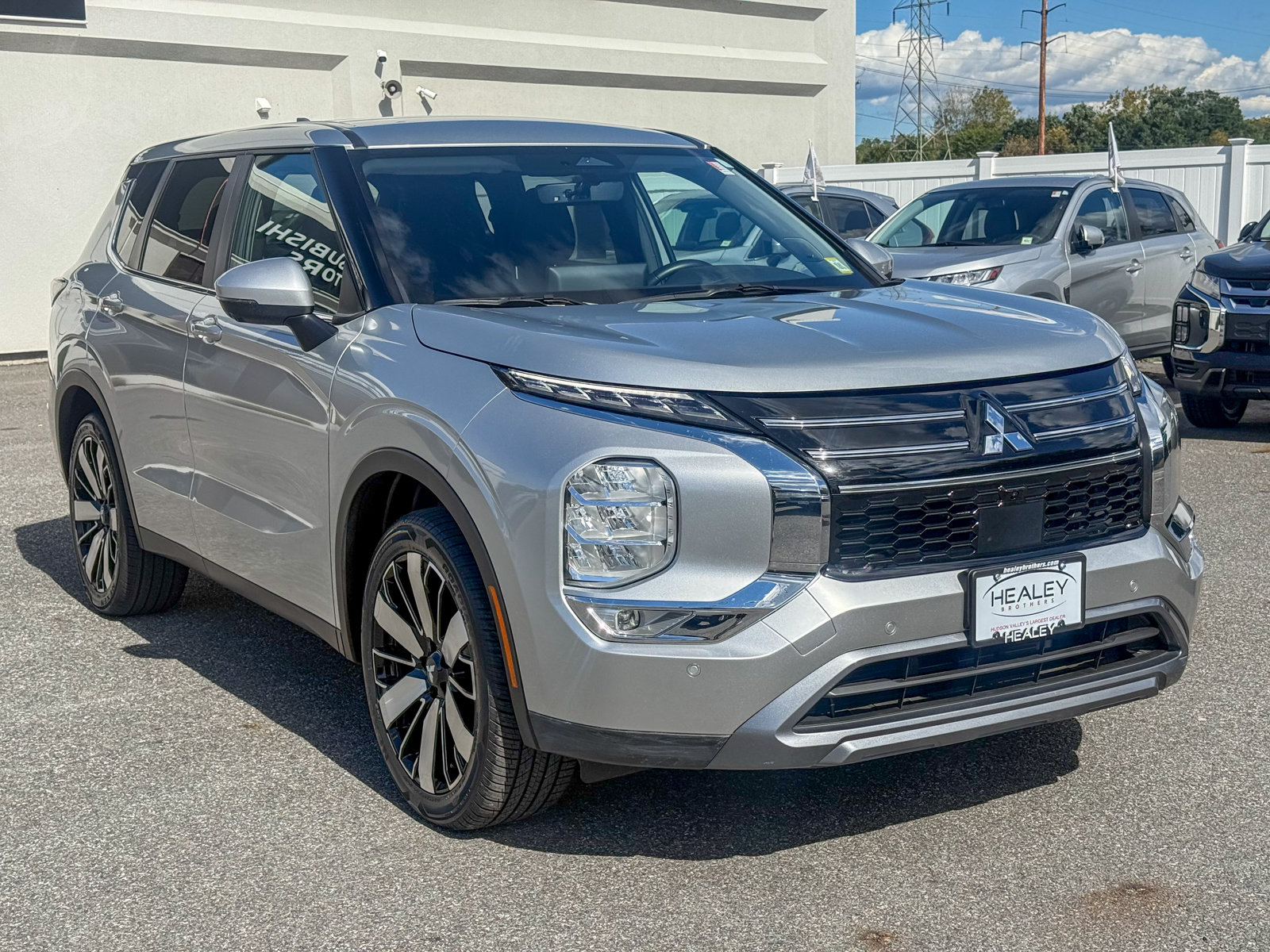 2025 Mitsubishi Outlander