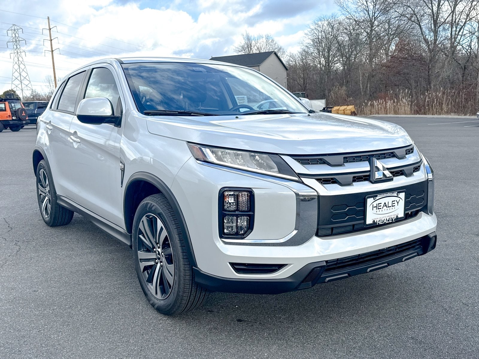 2025 Mitsubishi Outlander Sport ES's photo