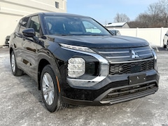 2026 Mitsubishi Outlander ES SUV