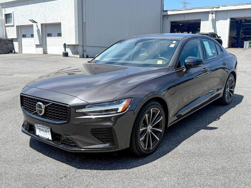 Used 2023 Volvo S60 Recharge Plug-In Hybrid T8 Plus Dark Theme Sedan