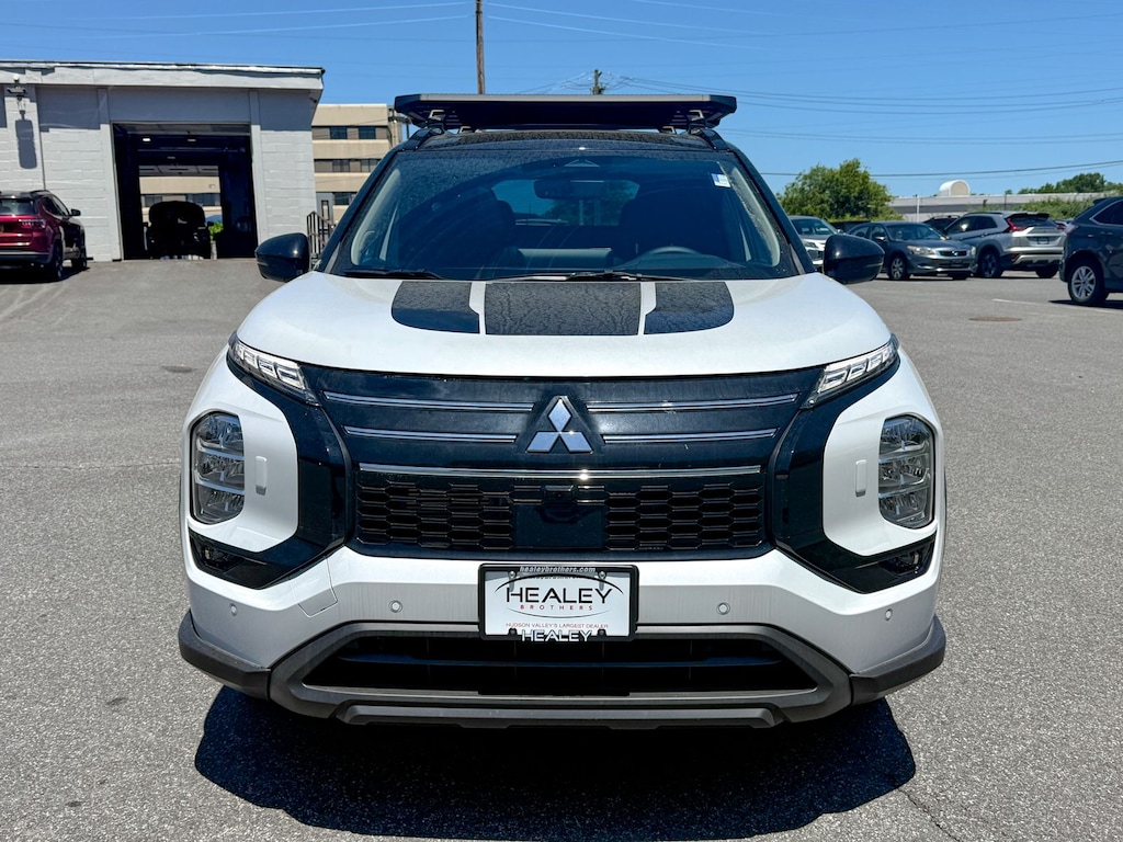 New 2026 Mitsubishi Outlander Trail Edition SUV