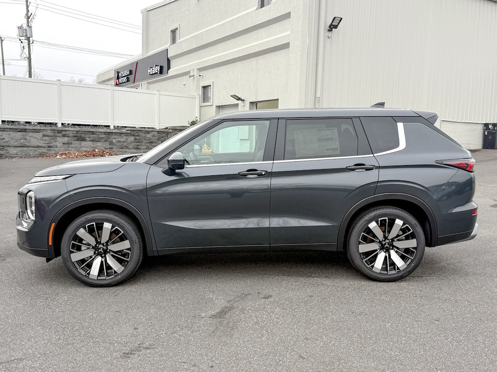 New 2025 Mitsubishi Outlander SUV