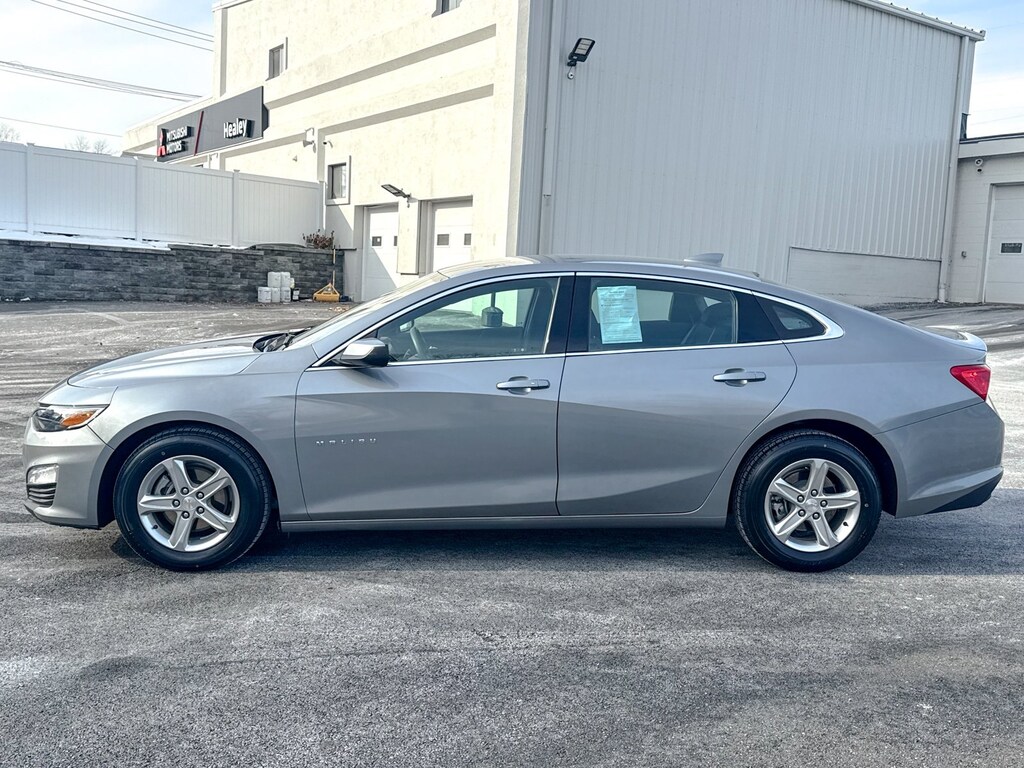 Used 2024 Chevrolet Malibu LT Sedan