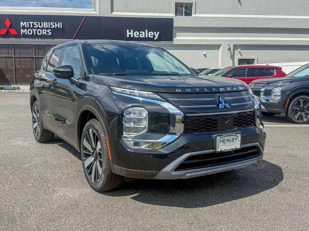 New 2026 Mitsubishi Outlander SE SUV