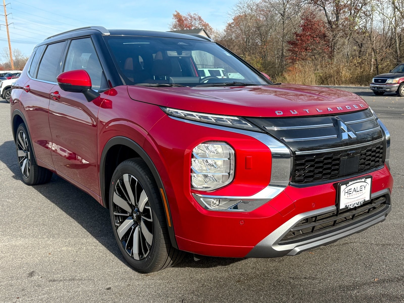 2025 Mitsubishi Outlander SEL's photo