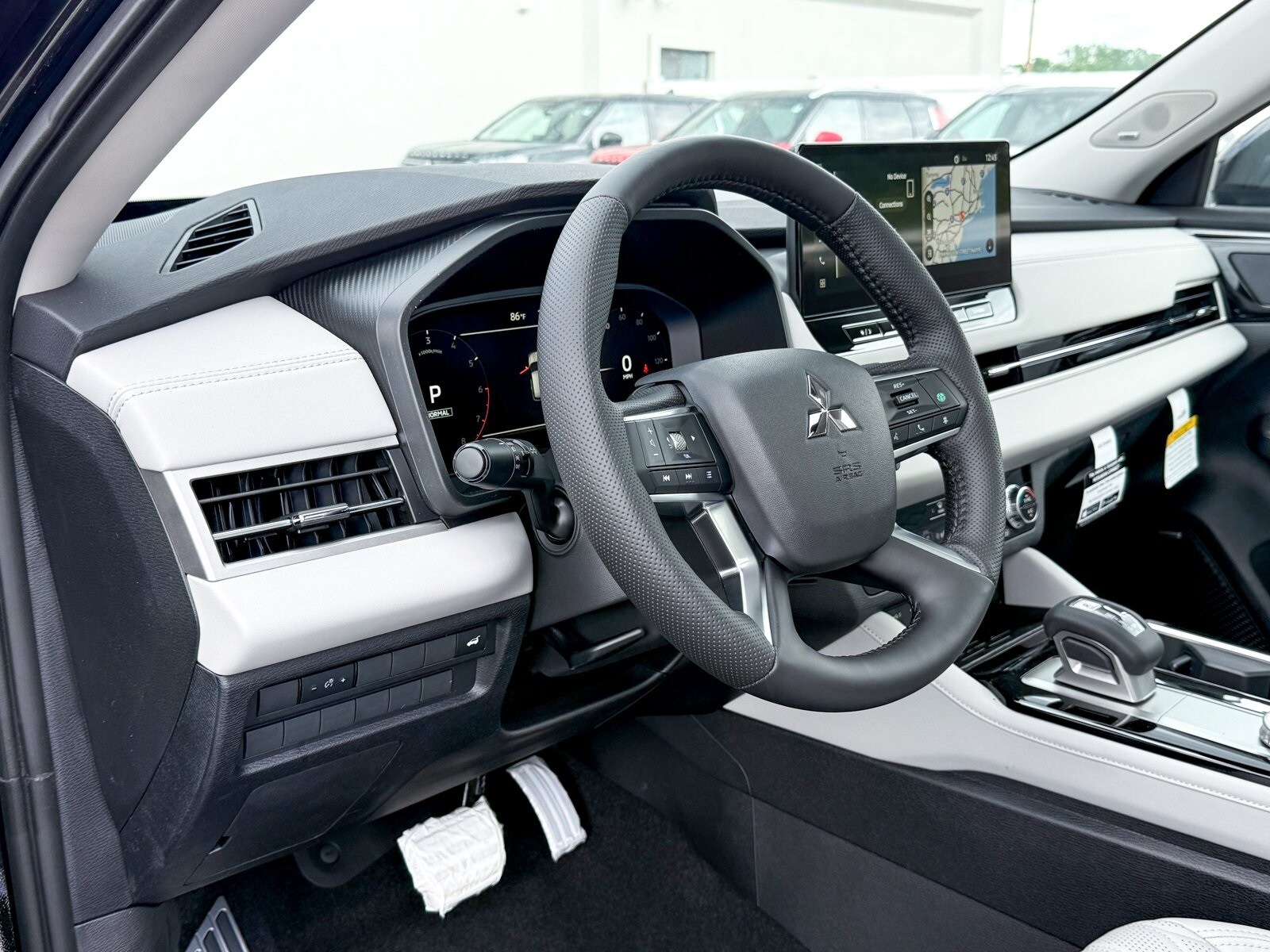 2025 Mitsubishi Outlander SEL GT photo 3