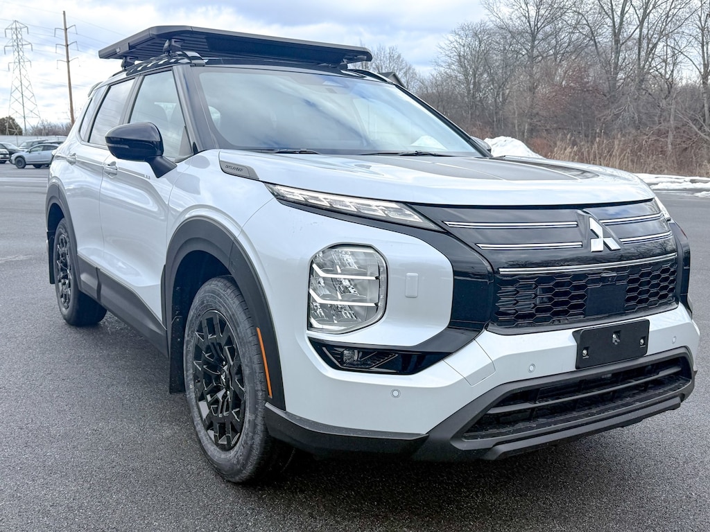 New 2026 Mitsubishi Outlander Trail Edition SUV
