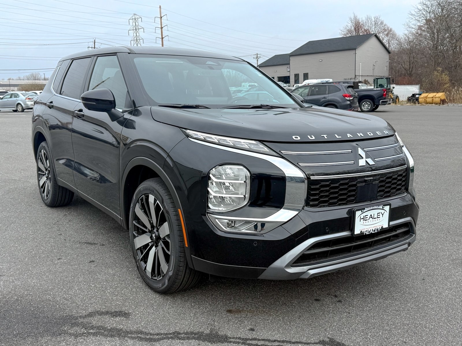 2025 Mitsubishi Outlander SE