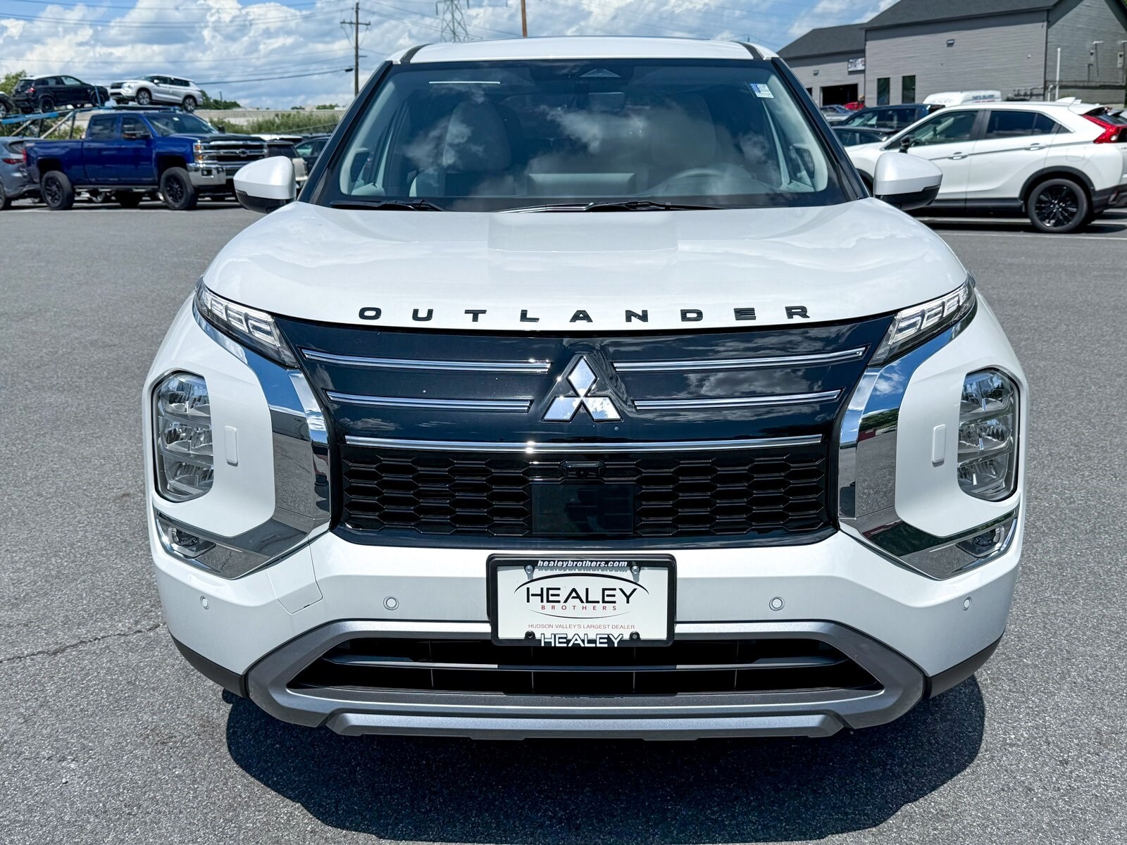 2025 Mitsubishi Outlander SE Ralliart photo 4