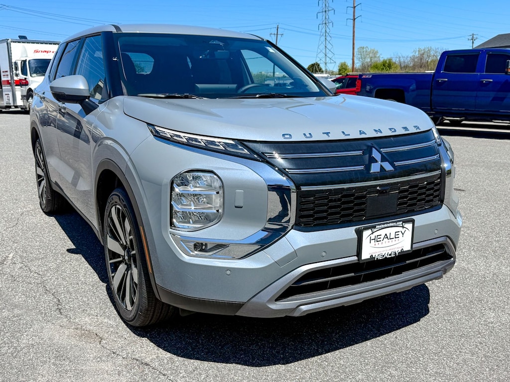 New 2026 Mitsubishi Outlander SE SUV