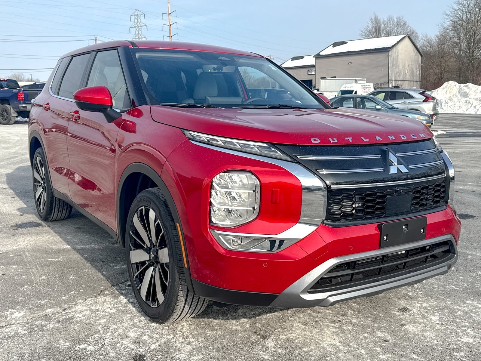 2026 Mitsubishi Outlander SE's photo