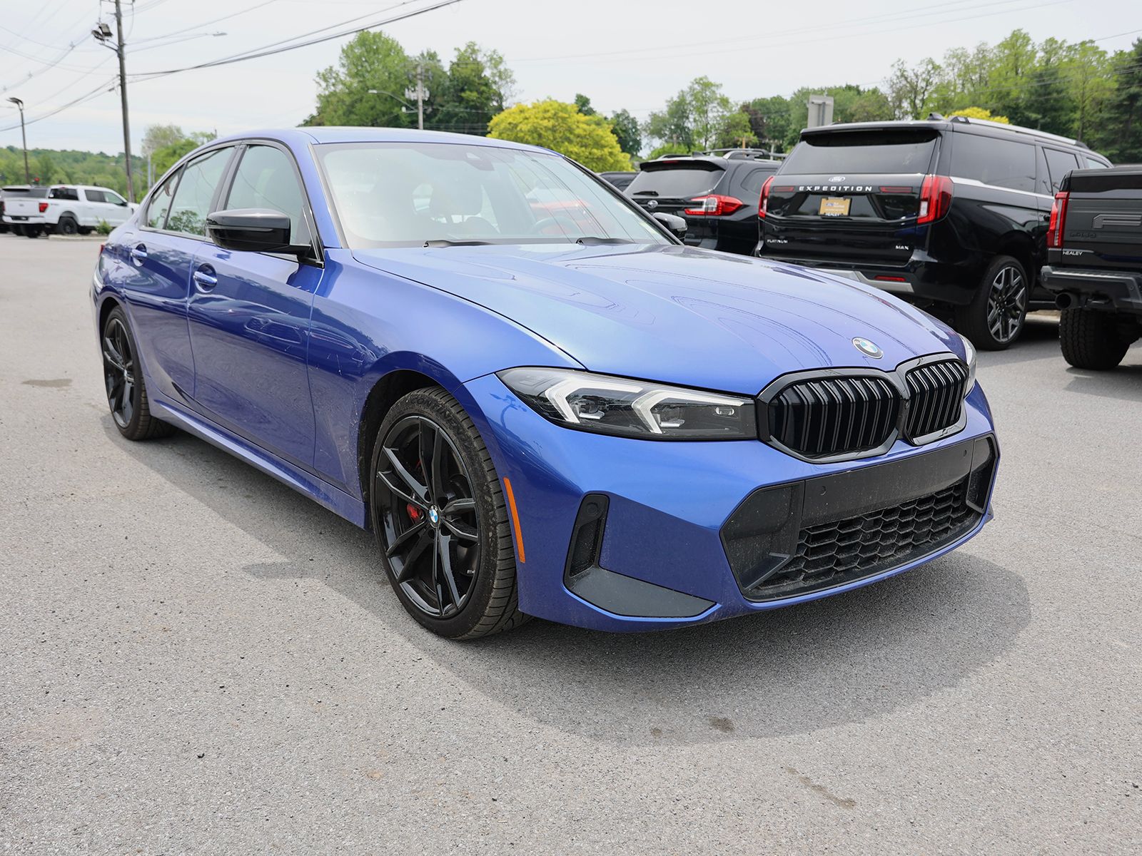 2024 BMW 3 Series 330i xDrive Sedan's photo