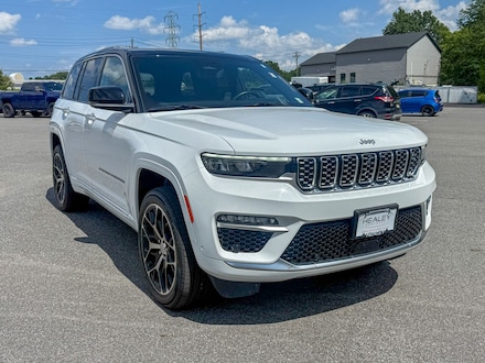 2023 Jeep Grand Cherokee Summit Reserve SUV