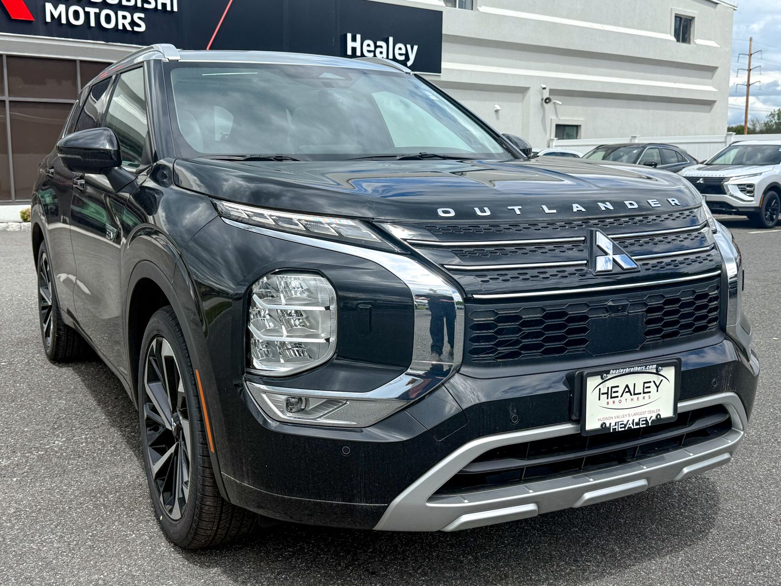 2025 Mitsubishi Outlander Plug-in Hybrid
