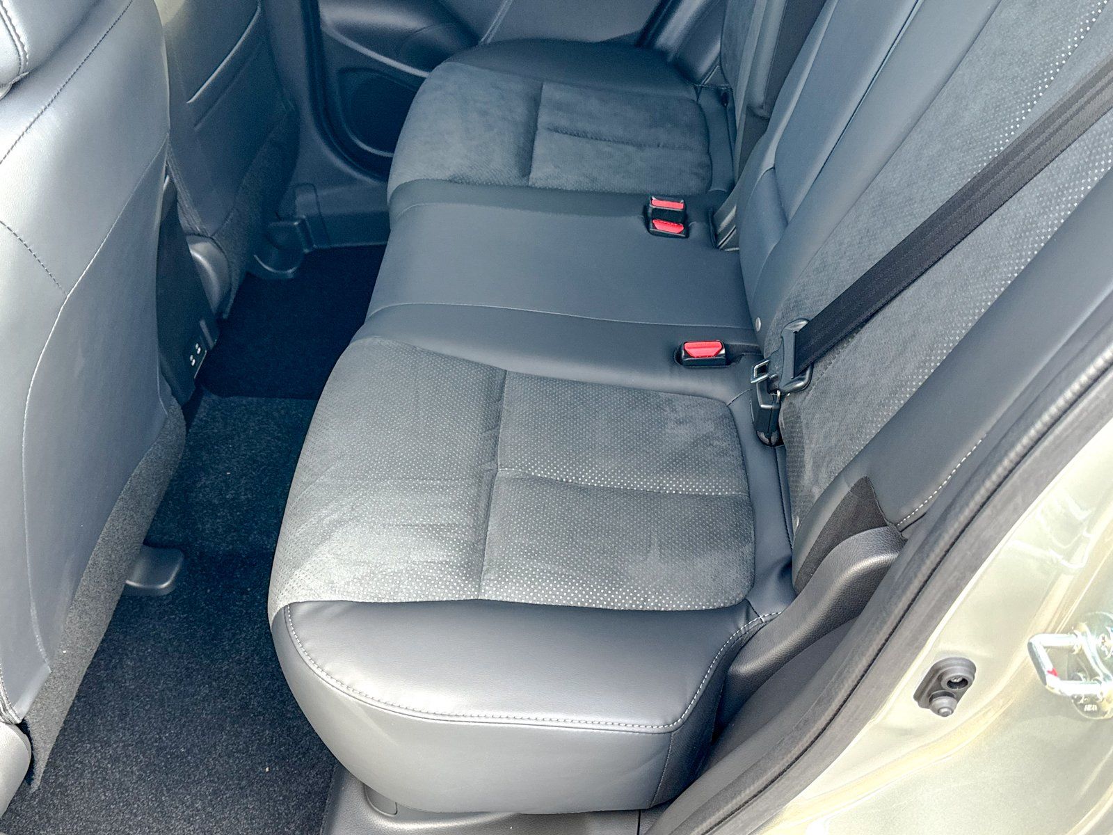 2026 Mitsubishi Eclipse Cross Black Edition - Photo 23