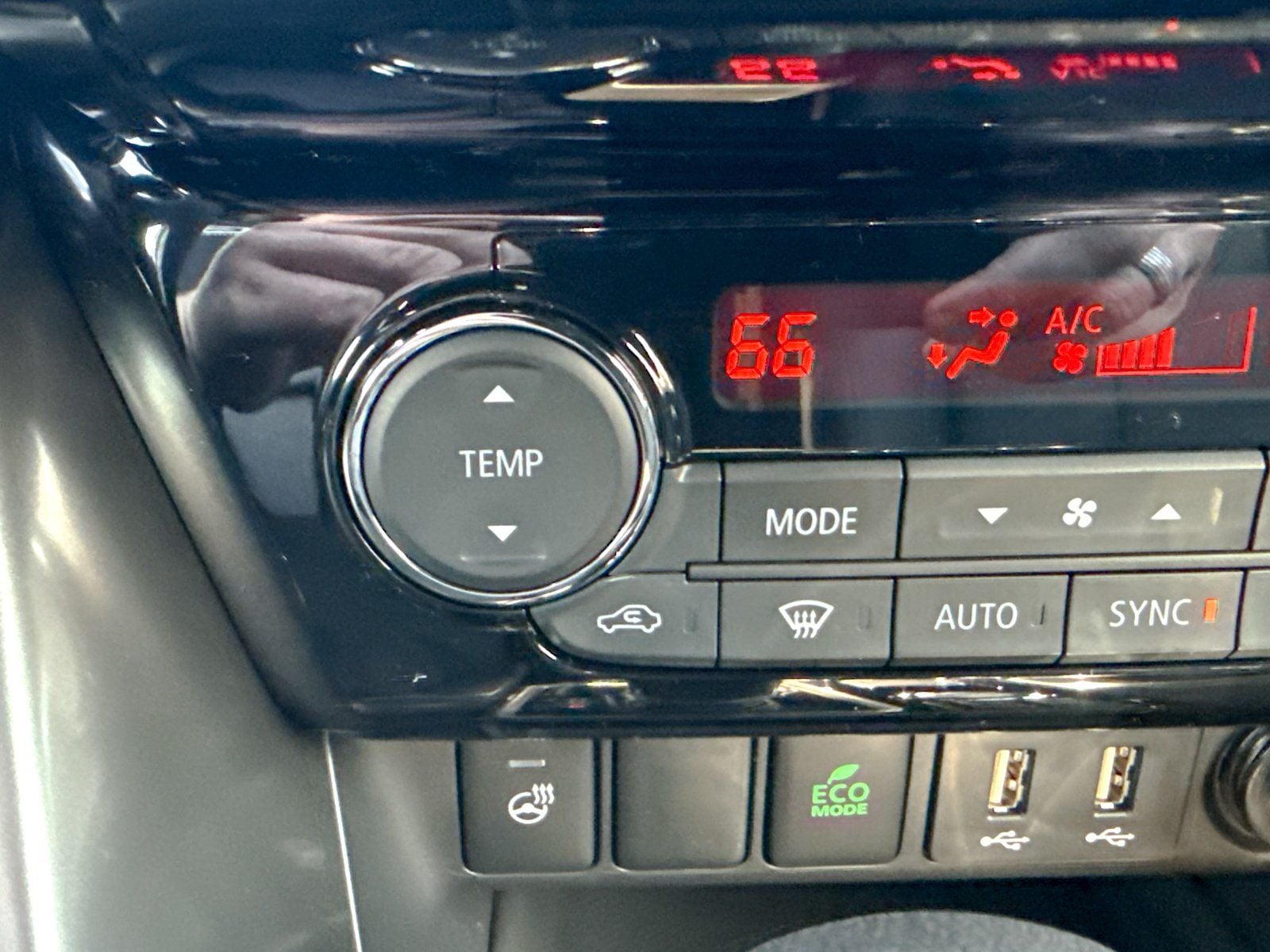 2026 Mitsubishi Eclipse Cross Black Edition - Photo 35