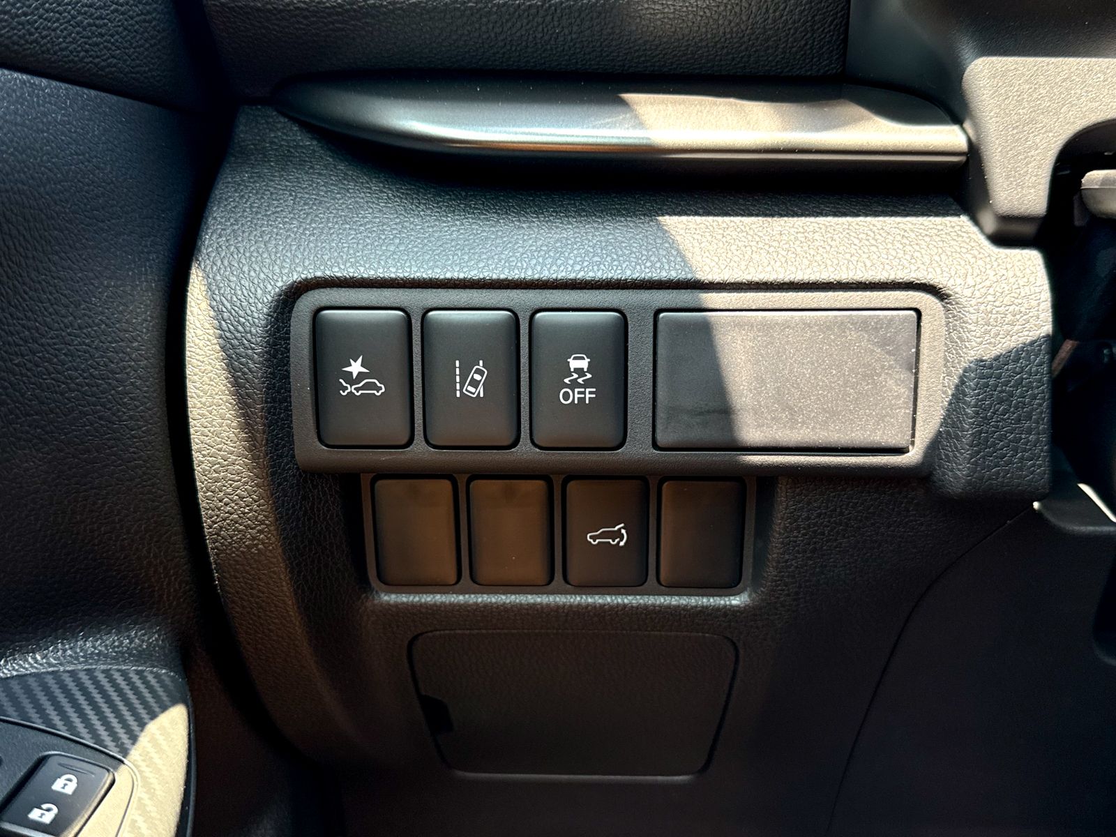 2026 Mitsubishi Eclipse Cross Black Edition - Photo 42