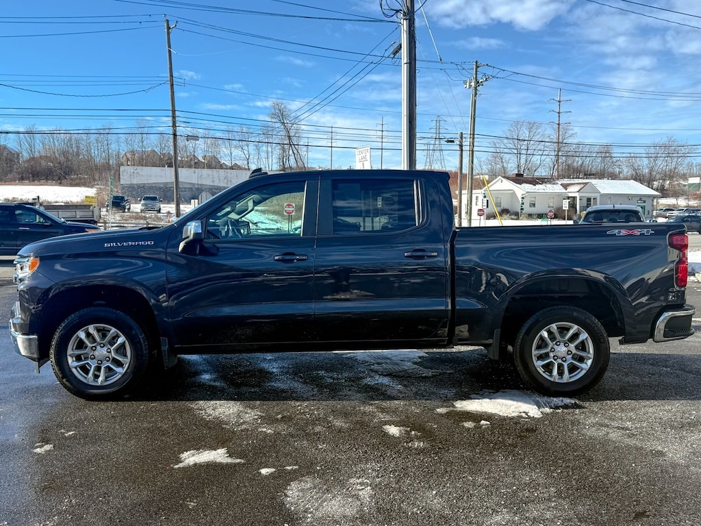 Used 2022 Chevrolet Silverado 1500 LT Truck