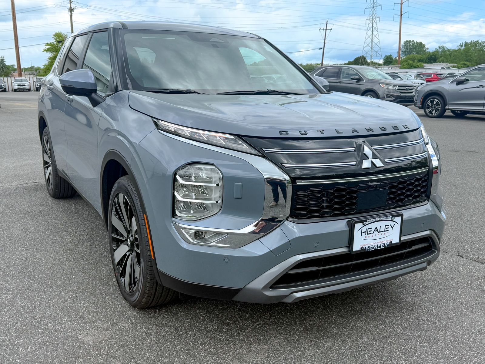 2026 Mitsubishi Outlander SE S-AWC's photo